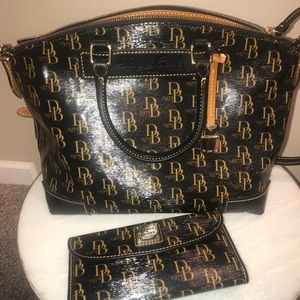 New Dooney & Bourke 1975 Bag and Wallet